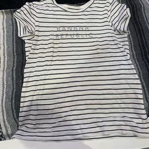 Women slim fit t shirt, size m colors black white and silver